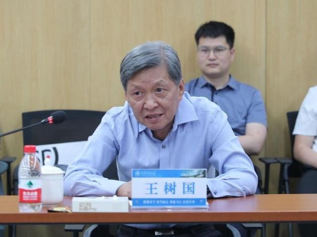 王树国曾评价福耀科技大学