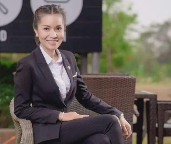 泰国45岁女政客出轨24岁养子被停职